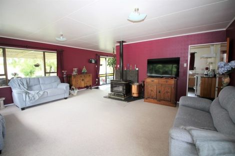 Photo of property in 16 Smith Street, Dannevirke, 4930
