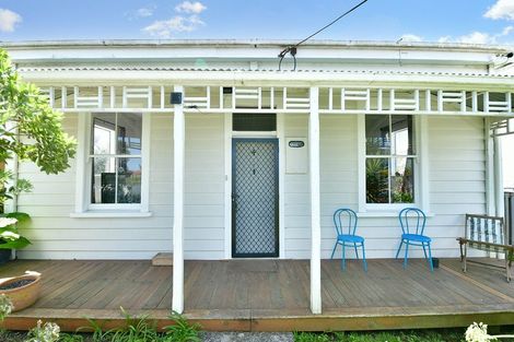 Photo of property in 4 Stewart Street, Helensville, 0800