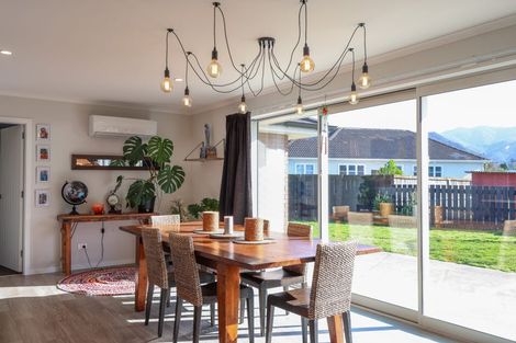 Photo of property in 4 Mckerrow Place, Featherston, 5710