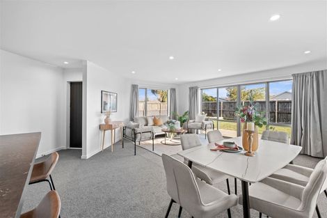 Photo of property in 98 Gilberthorpes Road, Hei Hei, Christchurch, 8042