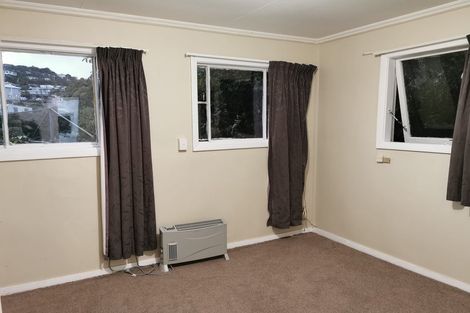 Photo of property in 88 Newlands Road, Newlands, Wellington, 6037