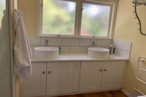 Photo of property in 2/26 Coroglen Avenue, Birkenhead, Auckland, 0626