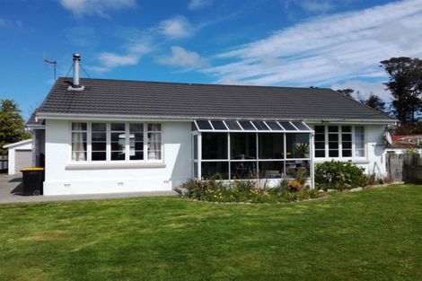 Photo of property in 9 Birch Street, Tuatapere, 9620