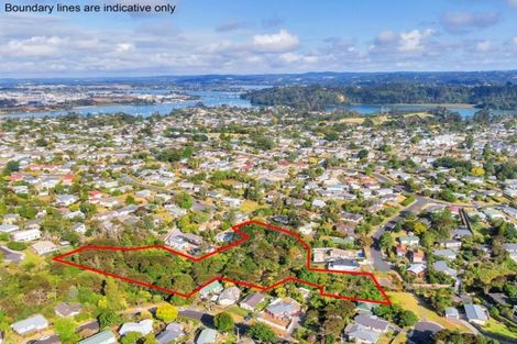 Photo of property in 60 Tiri Tiri Road, Birkdale, Auckland, 0626