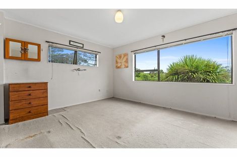 Photo of property in 1/33 Sapphire Place, Bayview, Auckland, 0629
