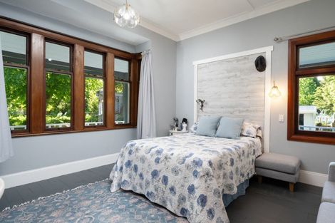 Photo of property in 30 Main Road, Havelock, 7100