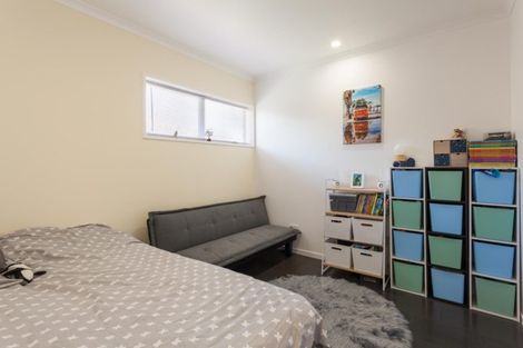 Photo of property in 1/37 Sunrise Avenue, Mount Maunganui, 3116