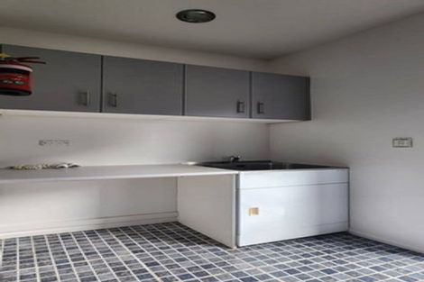 Photo of property in 38 Kenderdine Road, Papatoetoe, Auckland, 2025