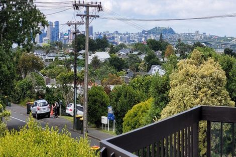 Photo of property in 3/64 Church Street, Northcote Point, Auckland, 0627