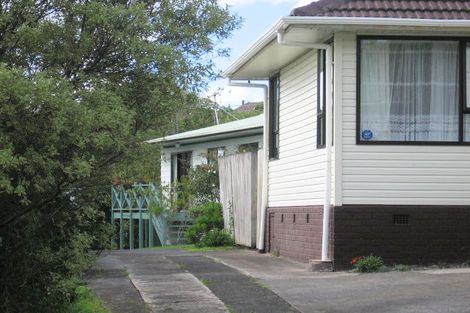 Photo of property in 2/13 Kereru Street, Henderson, Auckland, 0612