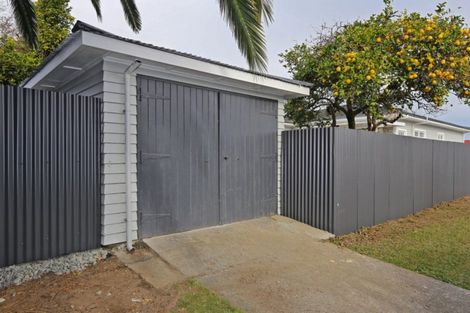 Photo of property in 500 Queen Street East, Hastings, 4122