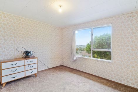 Photo of property in 24 Zingaro Place, Massey, Auckland, 0614