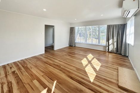 Photo of property in 11 Rowan Terrace, Te Atatu South, Auckland, 0610