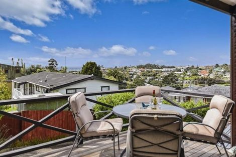 Photo of property in 22 Arran Road, Browns Bay, Auckland, 0630