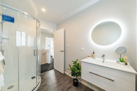 Photo of property in 25a King Street, Ebdentown, Upper Hutt, 5018