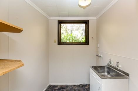 Photo of property in 115 Mangorei Road, Merrilands, New Plymouth, 4312