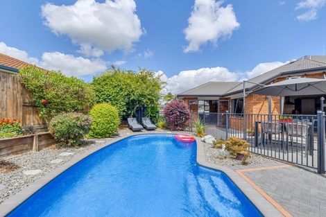 Photo of property in 27 Somerton Drive, Huntington, Hamilton, 3210