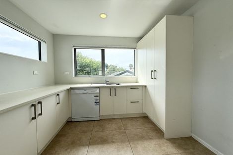 Photo of property in 16 Normandy Place, Henderson, Auckland, 0610