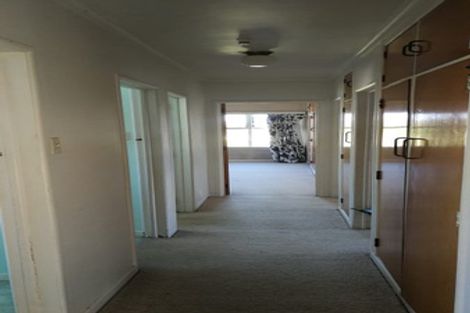 Photo of property in 25 Williamson Avenue, Belmont, Auckland, 0622