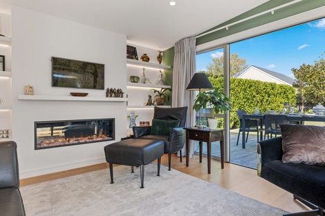 Photo of property in 47 Cleveland Street, Edgeware, Christchurch, 8013