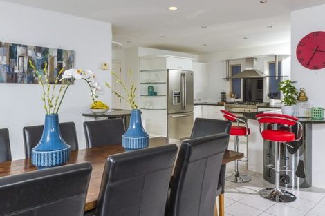 Photo of property in 1/25 Churchill Road, Murrays Bay, Auckland, 0630