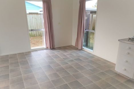 Photo of property in 21 Solway Street, Levin, 5510