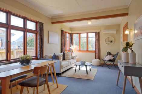 Photo of property in 14 Royal Crescent, Saint Kilda, Dunedin, 9012