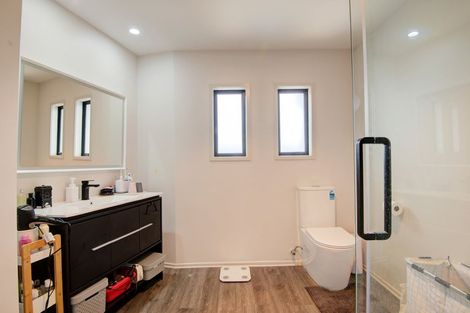 Photo of property in 97/2 Armoy Drive, East Tamaki, Auckland, 2016