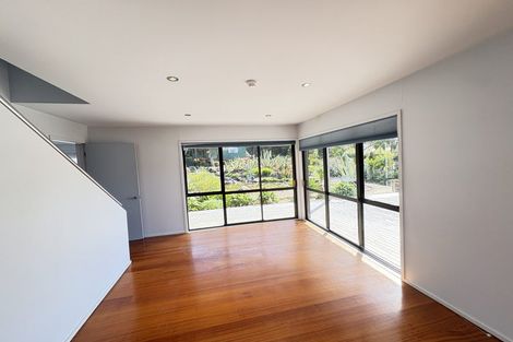 Photo of property in 123 Pomona Road, Kumeu, 0891