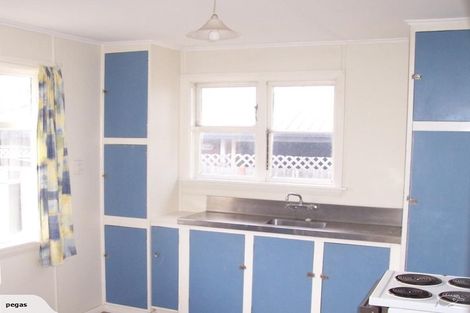 Photo of property in 9 Virgil Place, Northcote, Christchurch, 8052