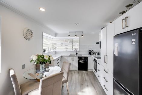 Photo of property in 5b Peddie Street, Taradale, Napier, 4112