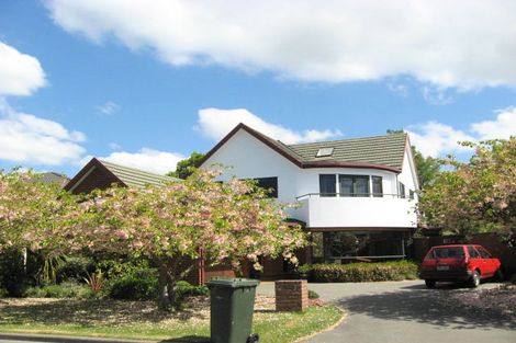 Photo of property in 10 Parkham Drive, Burnside, Christchurch, 8053