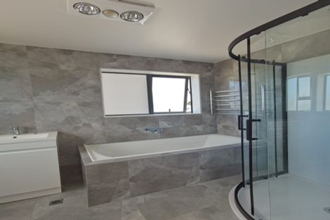 Photo of property in 13a Blue Way, Glendene, Auckland, 0602