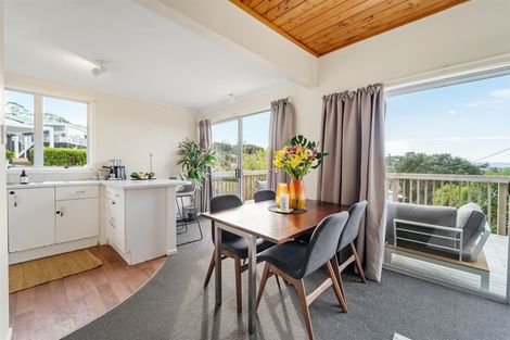 Photo of property in 53 Elliston Crescent, Stanmore Bay, Whangaparaoa, 0932