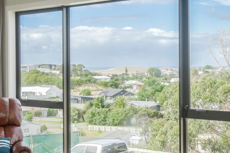Photo of property in 11 Barchan Rise, Mangawhai Heads, Mangawhai, 0505