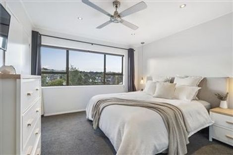 Photo of property in 2 Redwing Street, Browns Bay, Auckland, 0630