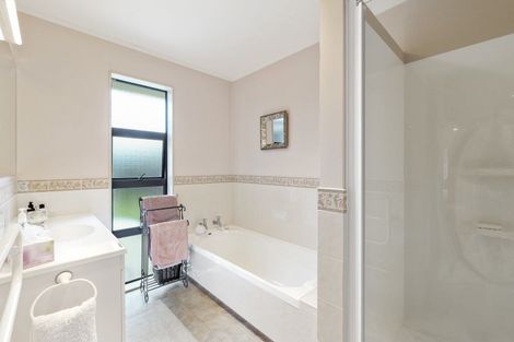 Photo of property in 12 Corfe Castle Lane, Levin, 5510