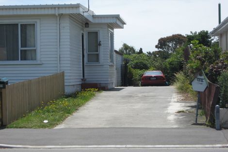 Photo of property in 2/189 Wainoni Road, Avondale, Christchurch, 8061