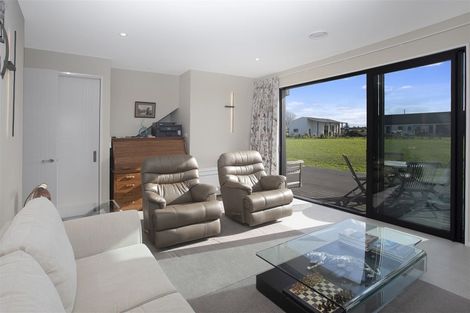 Photo of property in 17 Hallfield Drive, Ohoka, Kaiapoi, 7692