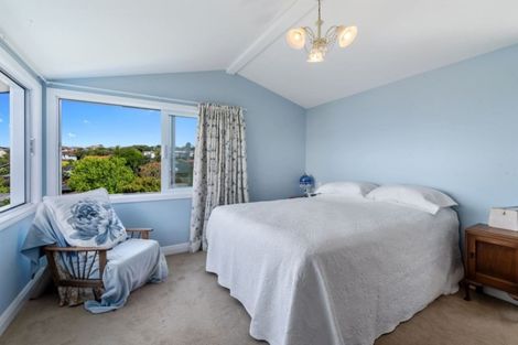 Photo of property in 47 Hebron Road, Waiake, Auckland, 0630