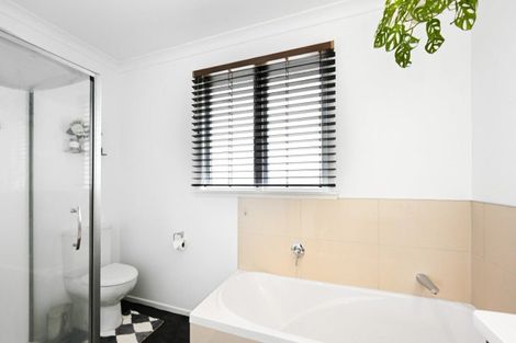 Photo of property in 27 Manapouri Place, Glenview, Hamilton, 3206