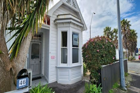 Photo of property in 46 Vivian Street, New Plymouth, 4310