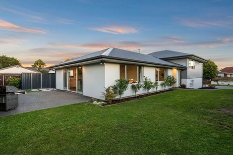 Photo of property in 13 Muir Avenue, Halswell, Christchurch, 8025