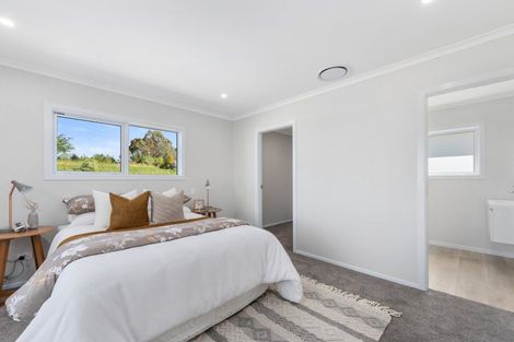 Photo of property in 30 Henderson Street, Kimbolton, 4774