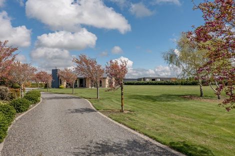 Photo of property in 13 Whitcombe Place, Darfield, 7571