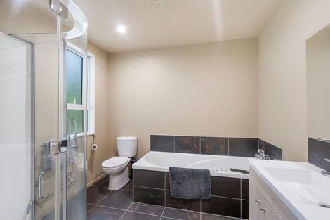 Photo of property in 1 Hart Place, Lake Coleridge, 7572