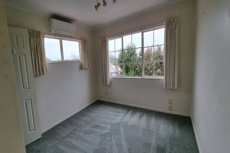 Photo of property in 2/5 Belgate Place, Somerville, Auckland, 2014