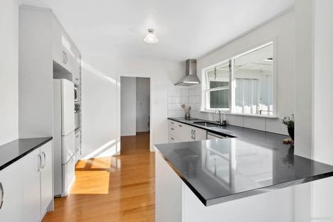 Photo of property in 1/20 Marlborough Avenue, Glenfield, Auckland, 0629