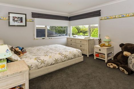 Photo of property in 17 Hinau Street, New Lynn, Auckland, 0600