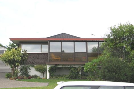 Photo of property in 2/2 Argyle Road, Browns Bay, Auckland, 0630